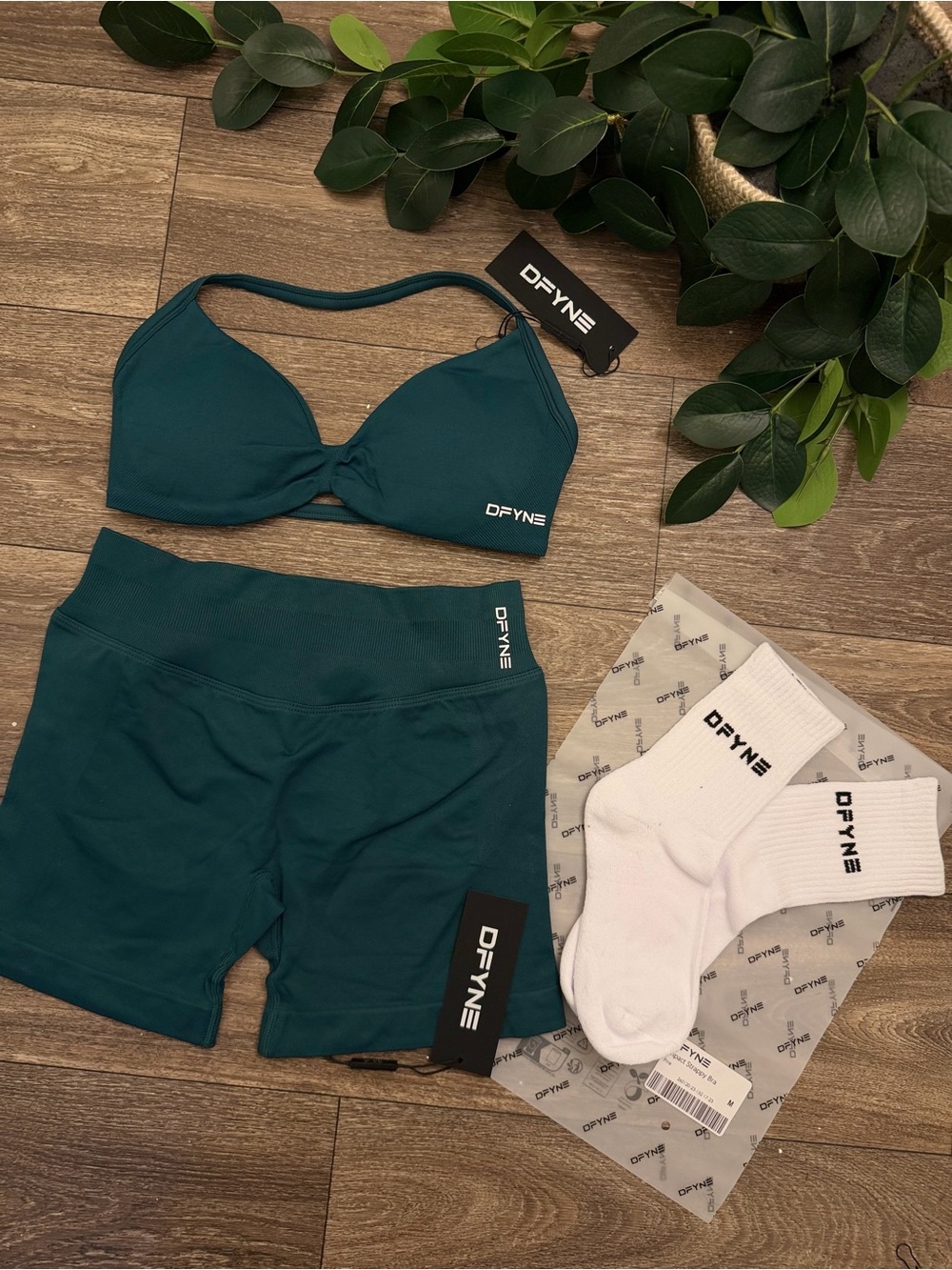 Dfyne set green size M